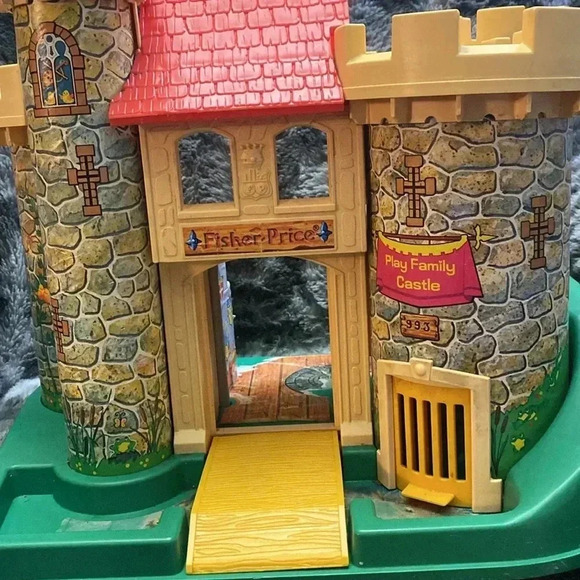 Vintage Fisher Price Little People #993 PLAY FAMILY CASTLE - Picture 12 of 16